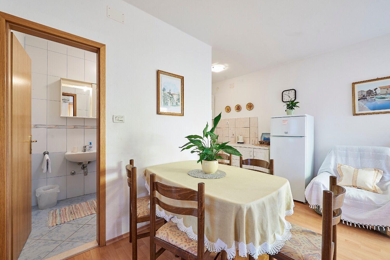 Apartment Ivanka โตรกีร์ ภายนอก รูปภาพ