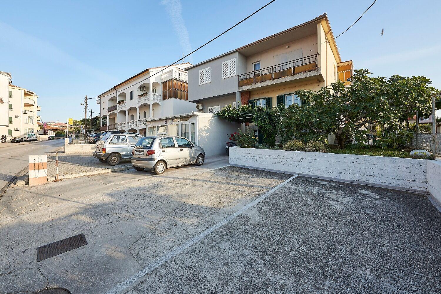 Apartment Ivanka โตรกีร์ ภายนอก รูปภาพ