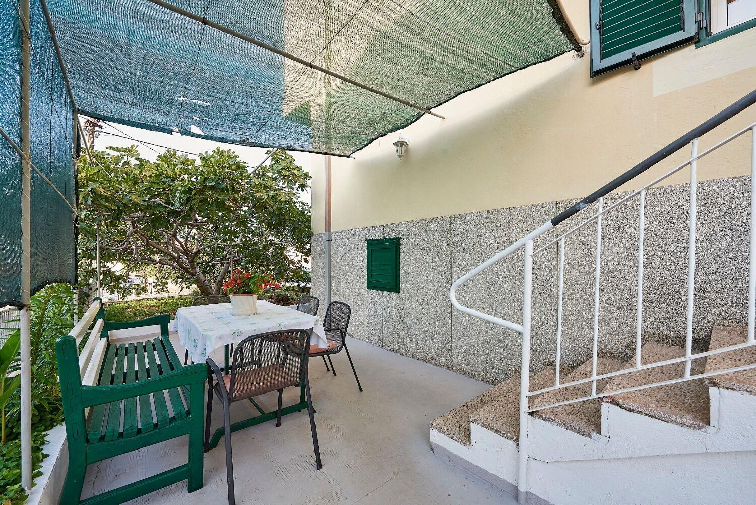 Apartment Ivanka โตรกีร์ ภายนอก รูปภาพ