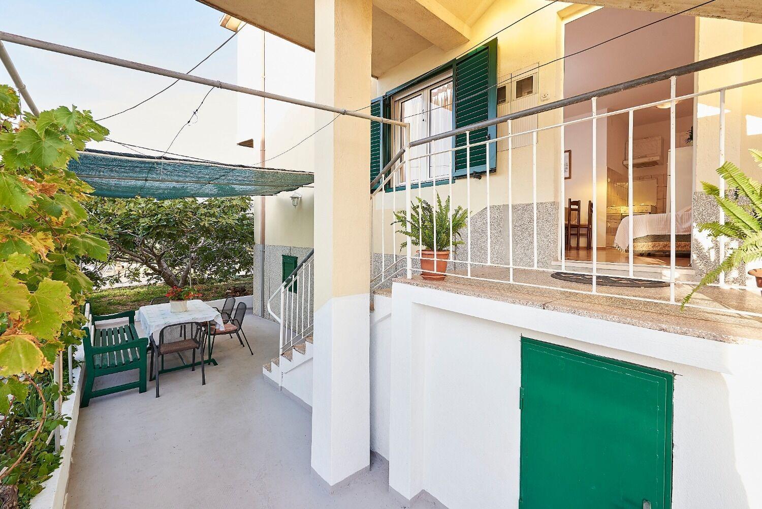 Apartment Ivanka โตรกีร์ ภายนอก รูปภาพ